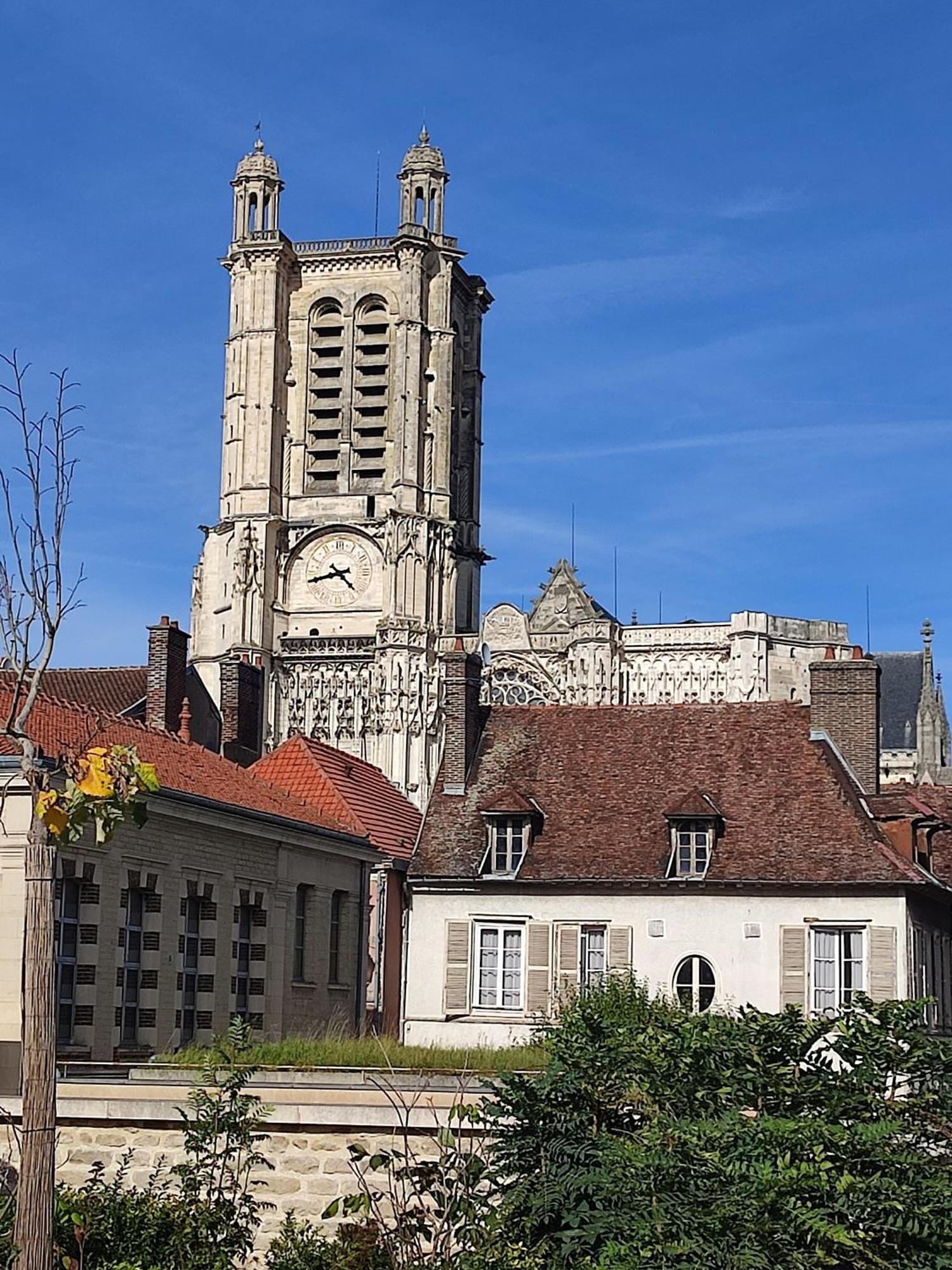 Appartement Cosy Tout Confort Troyes Eksteriør billede