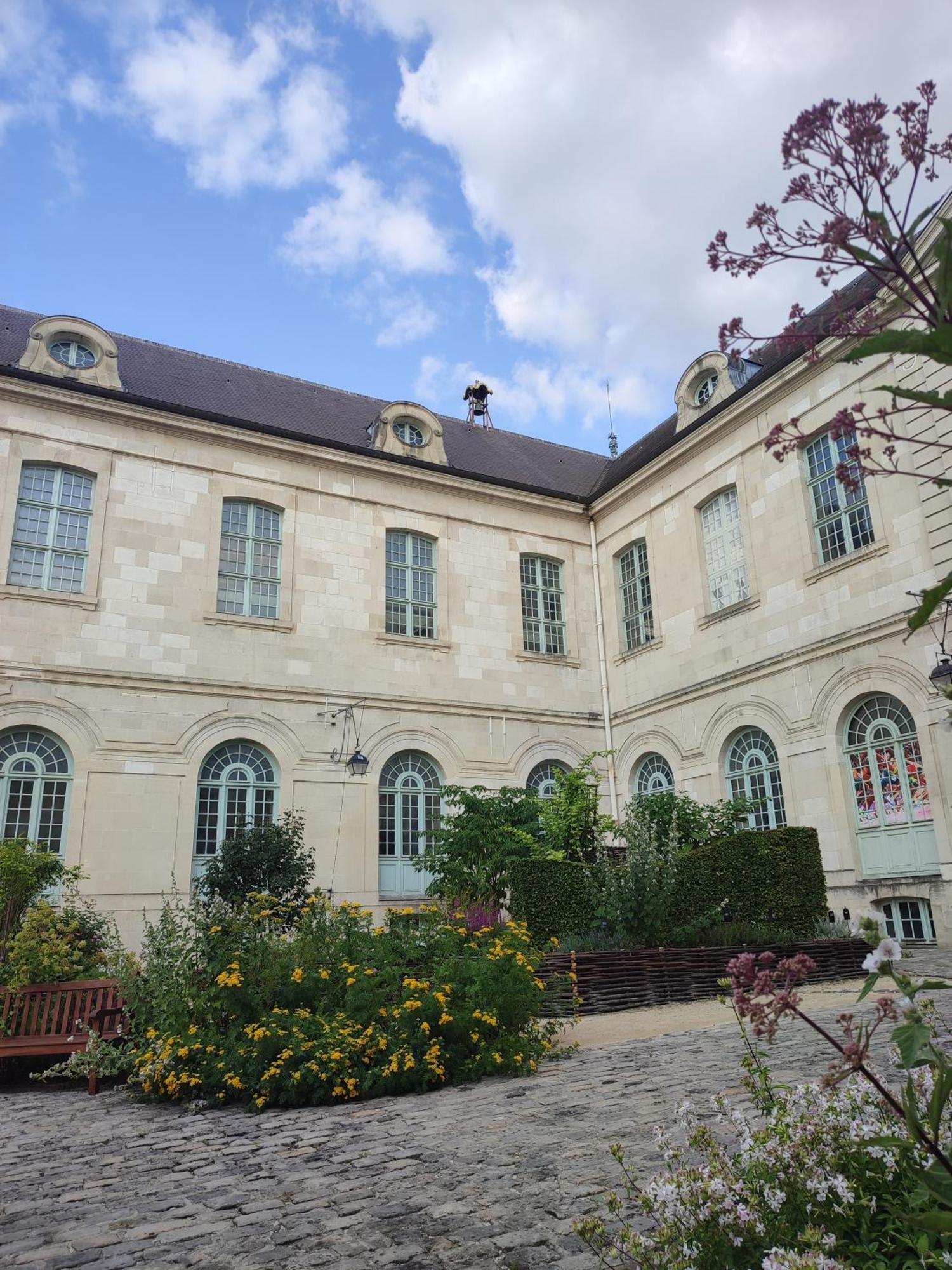 Appartement Cosy Tout Confort Troyes Eksteriør billede